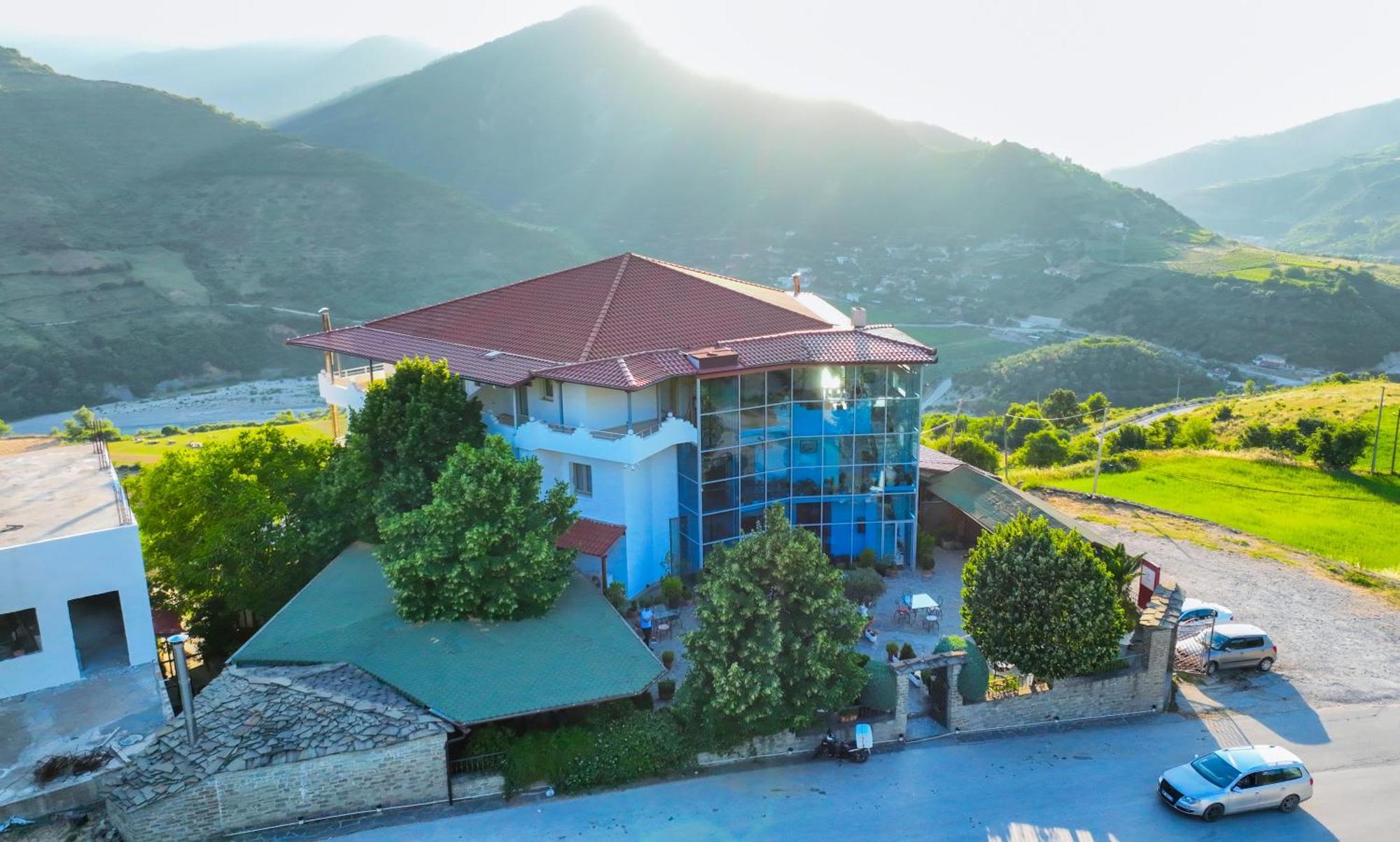 Hotel Kanione Cerenisht Exterior foto